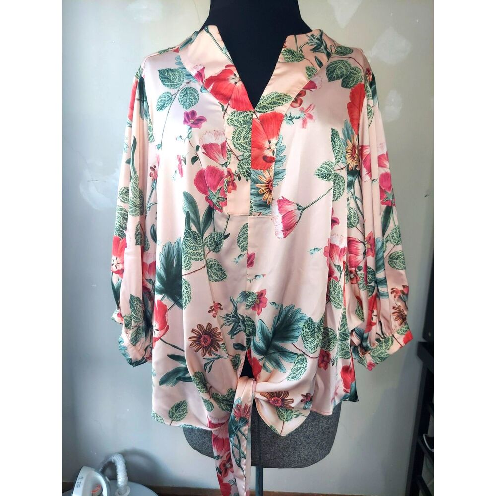 Chico's Women 2/12 Blouse Billowy 3/4 Sleeve Tie Front Floral Poppy Daisies Pink